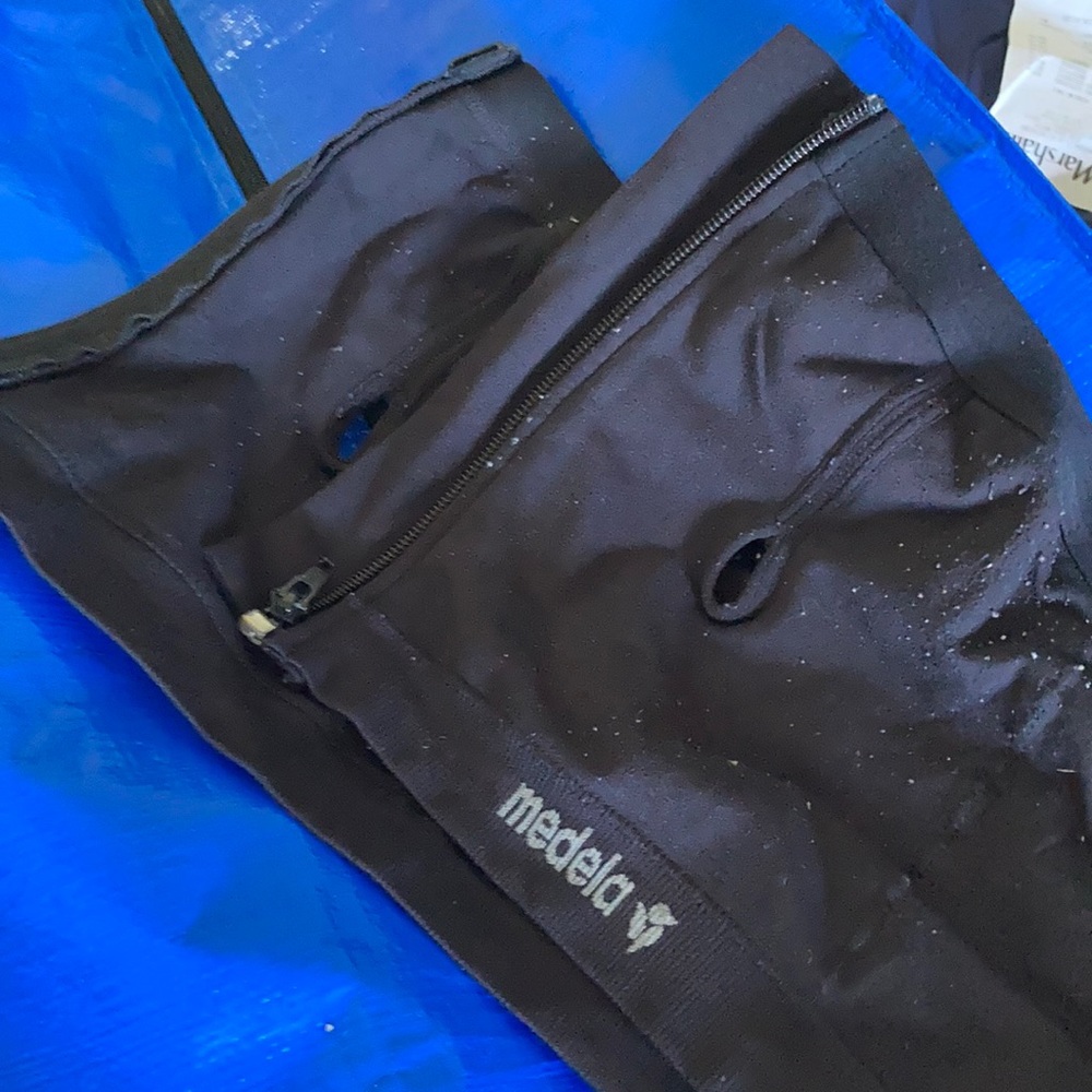 Medela Breastfeeding Bra Black Large